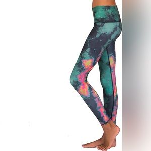 🦚TEEKI🦚EAGLE FEATHER HOT YOGA LEGGINGS